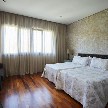 Hotel El Mirlo Blanco Candeleda Luaran gambar