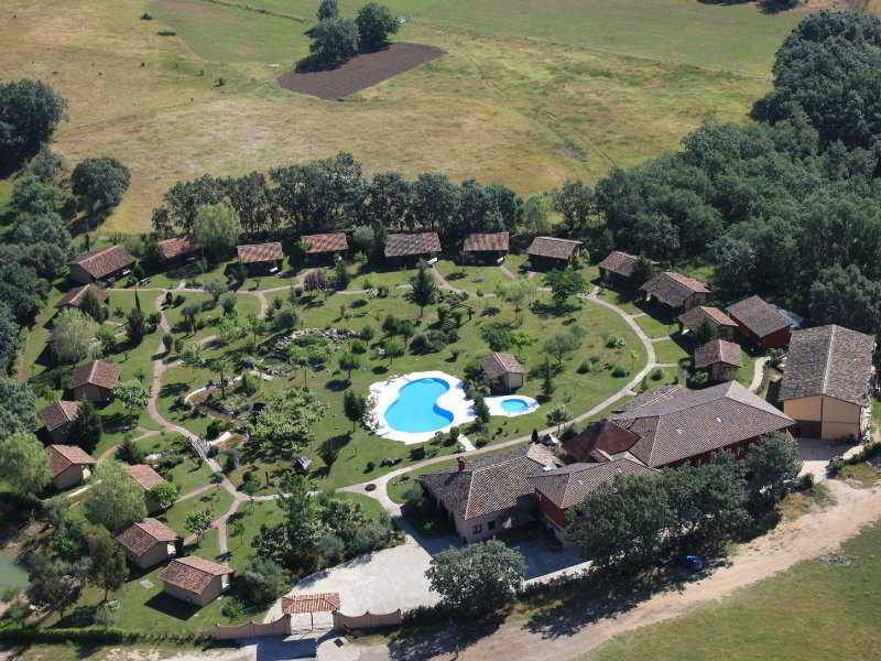 Hotel El Mirlo Blanco Candeleda Luaran gambar